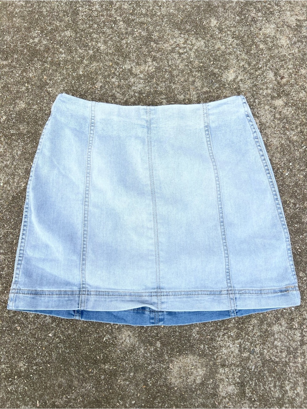 Wild Fable Light Wash Denim Mini Skirt Vertical Seam Detail Size 8